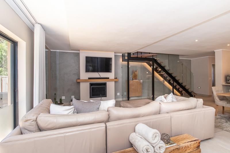 3 Bedroom Property for Sale in Stonehurst Mountain Estate Western Cape